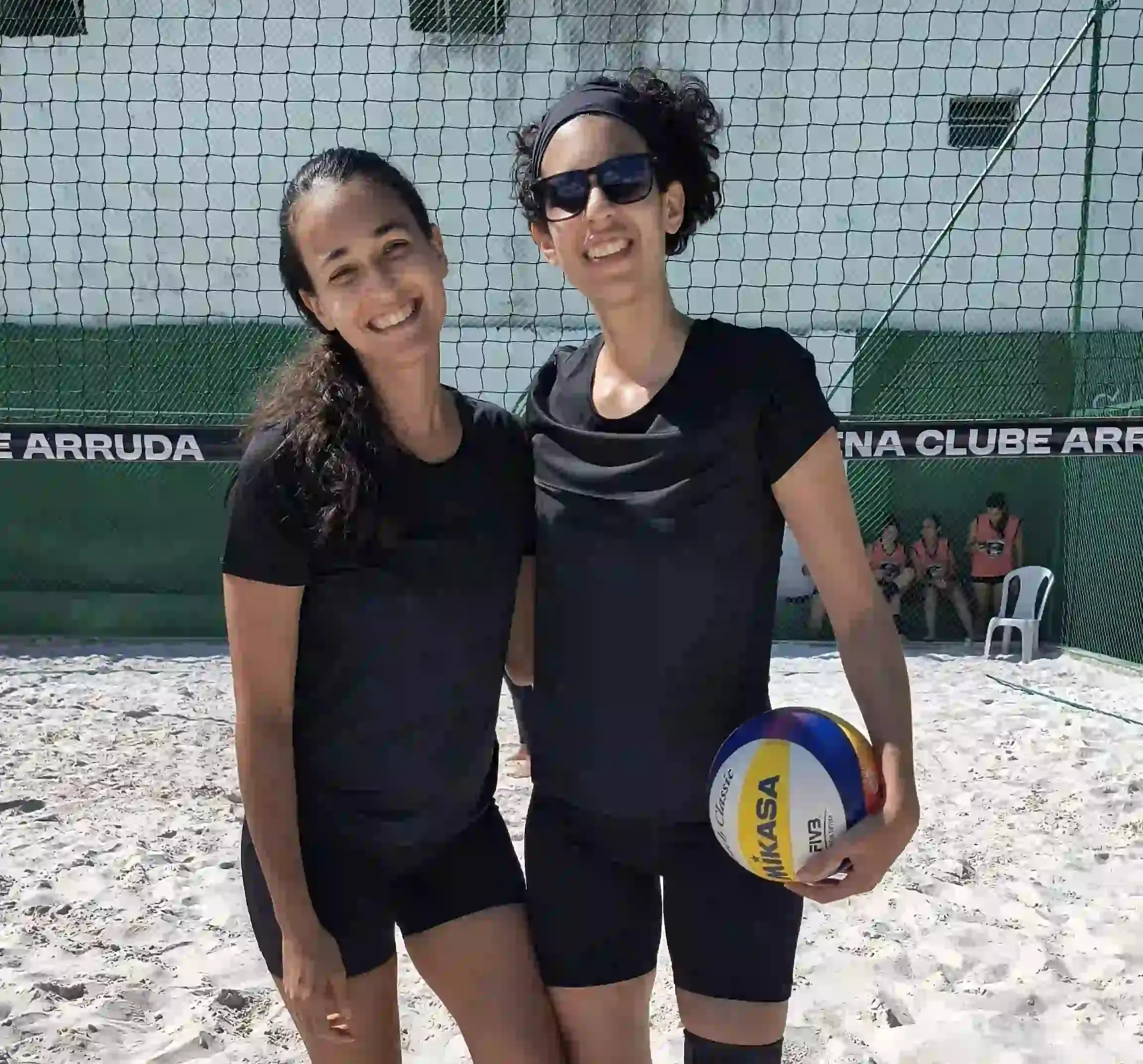 Jéssica e Bárbara, dupla campeã feminina de vôlei